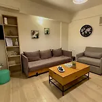 Central Studio Semi-Basement